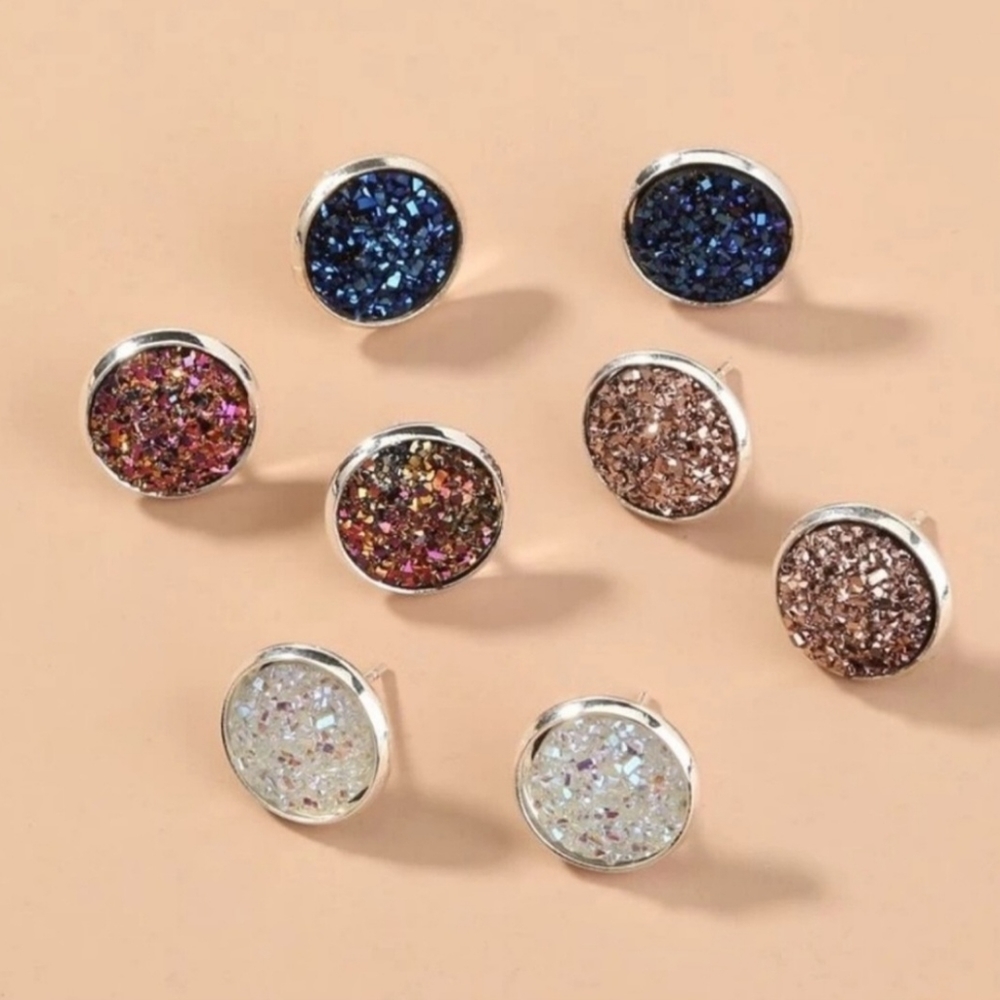 2 for $18❤️🔥 Glittery White Resin Stud Earrings - Picture 3 of 3
